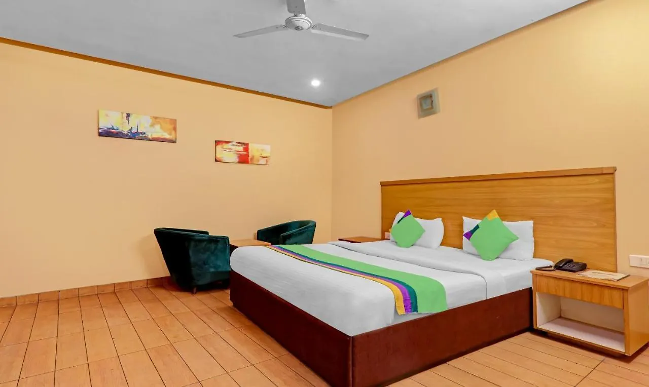 4 View Hotel Tajganj