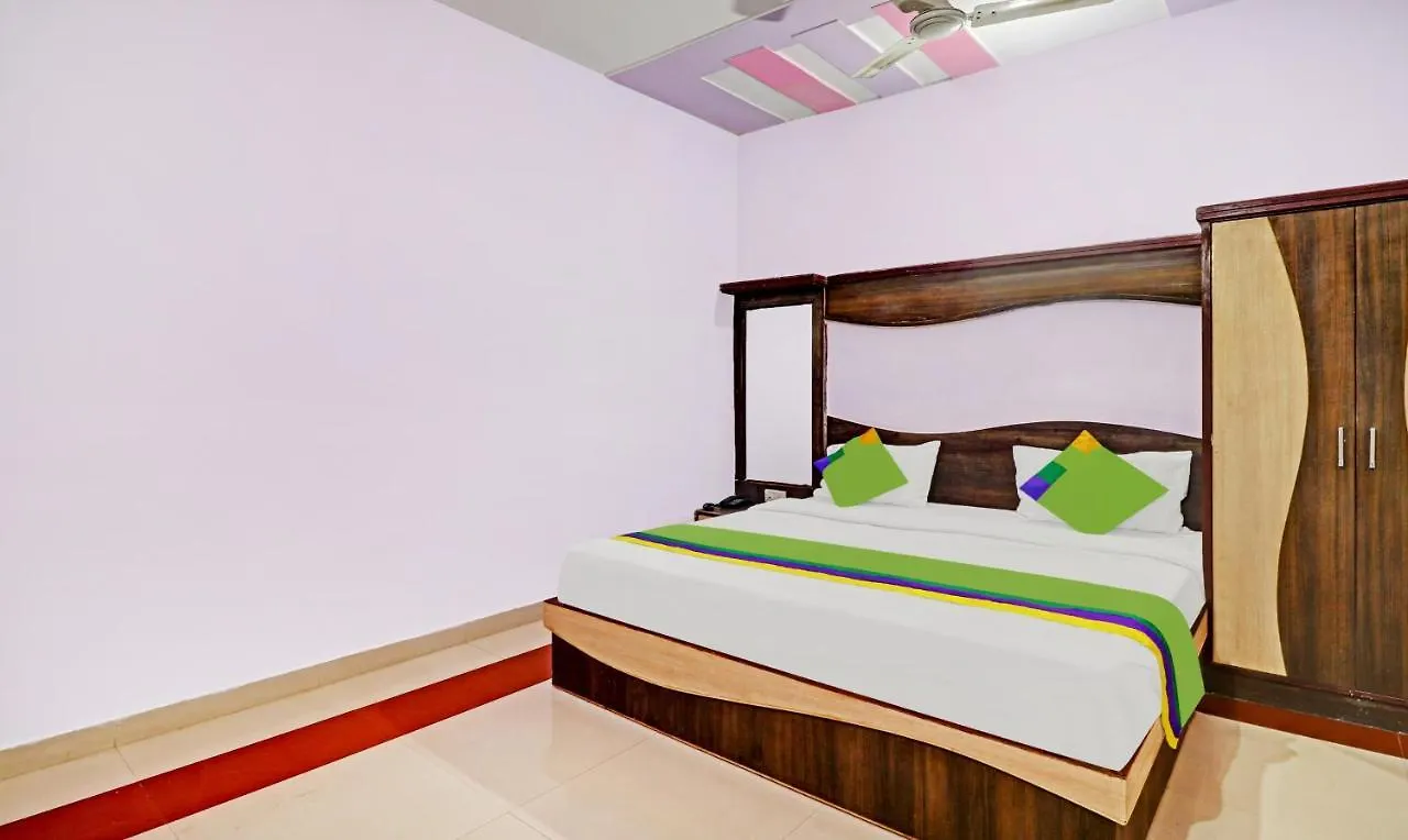 4 View Hotel Tajganj
